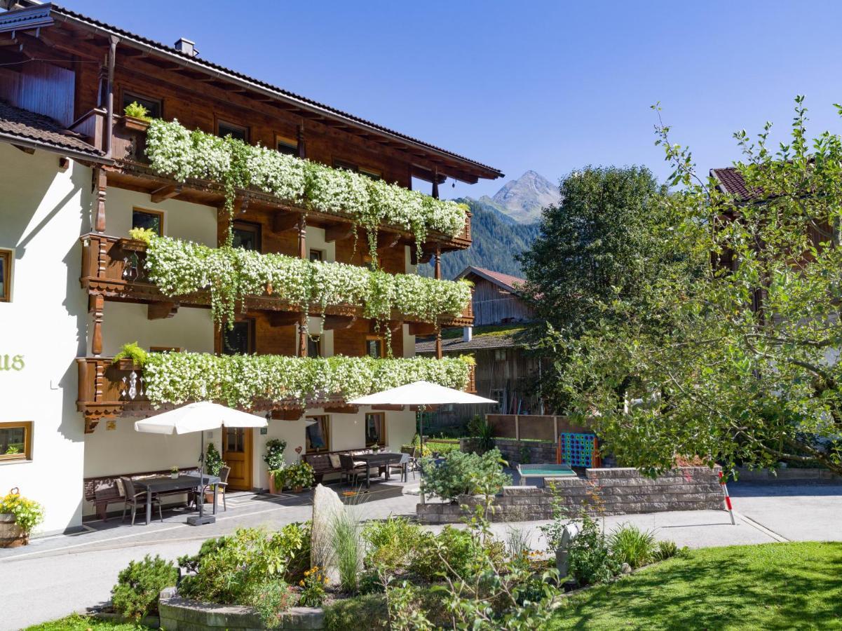 Hof Neuhaus Mayrhofen Exterior foto